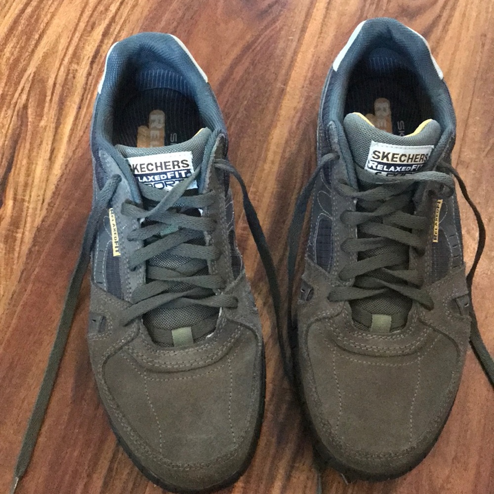 Skecher Relaxed Fit Memory Foam shoes